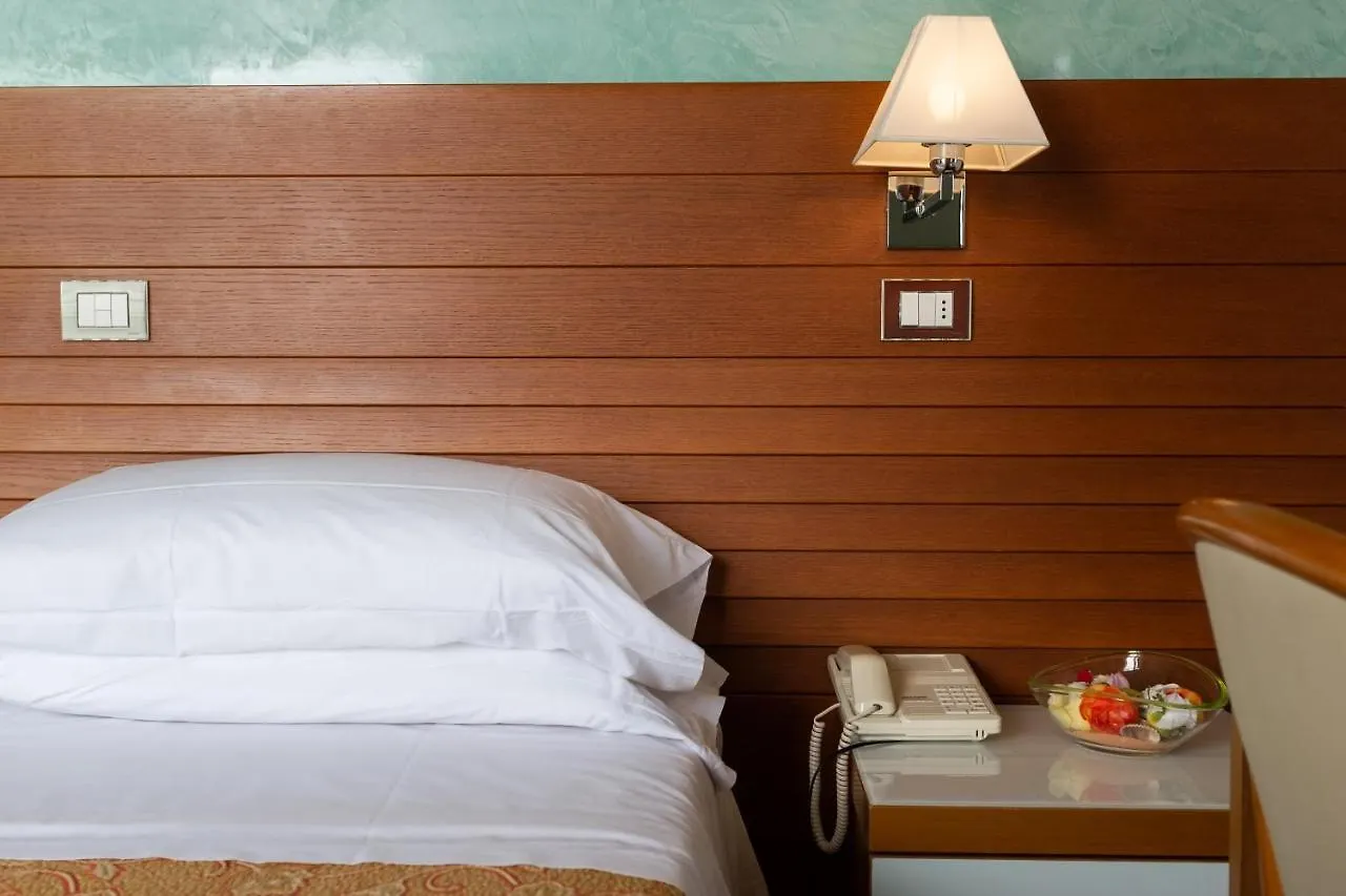 Hotel Margareth Riccione 3*,