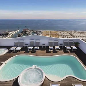 https://nautico.riccione-hotels.org